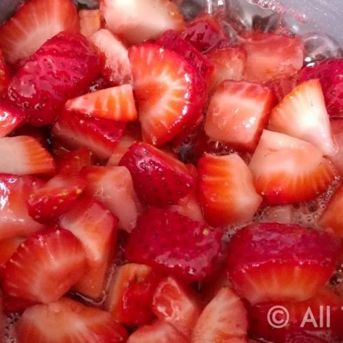 Homemade Strawberry Sauce So Good You’ll Want to Eat the Whole Jar ...